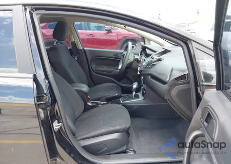 2019 Ford Fiesta Se z USA, uszkodzony, nr VIN 3FADP4BJ8KM162894